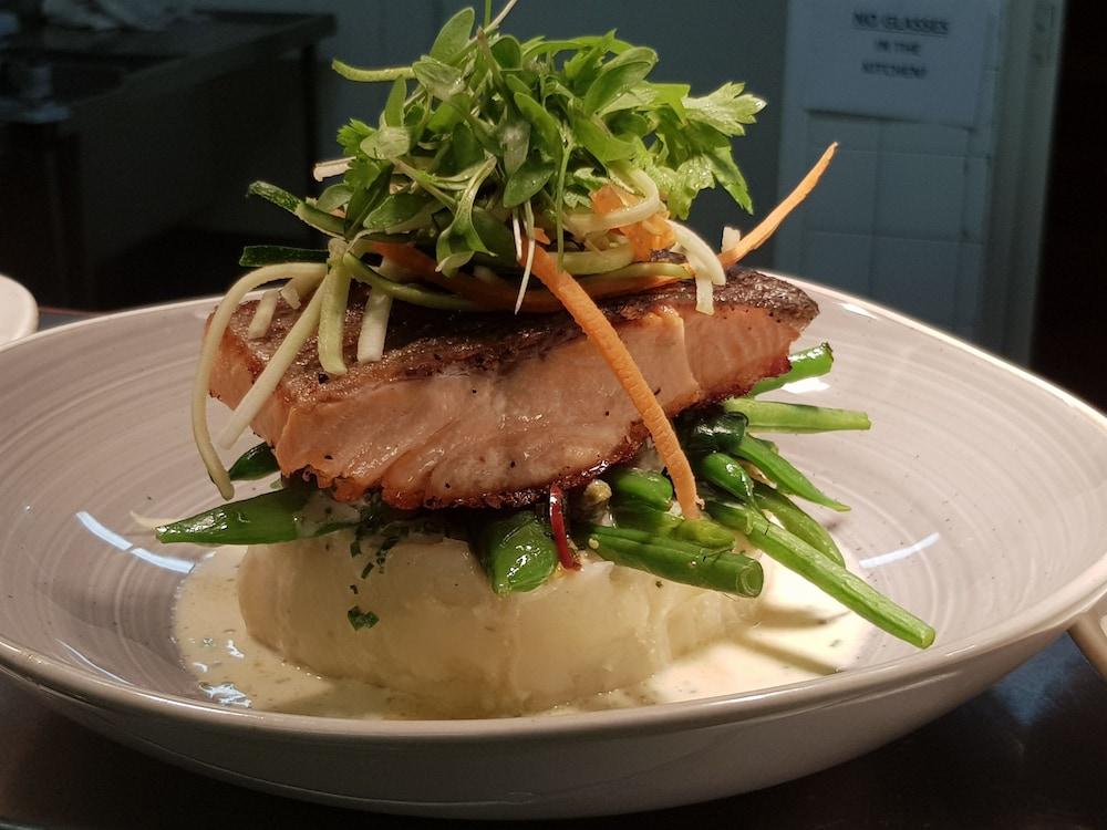 Londonderry Arms Hotel Carnlough Zewnętrze zdjęcie